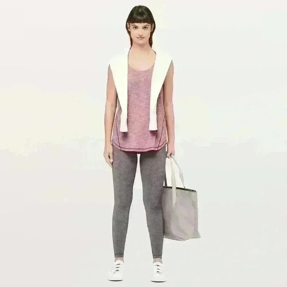 Lululemon Moment To Movement 2-In-1 Tank
Heathered Misty Merlot / Misty Merlot - Picture 3 of 10